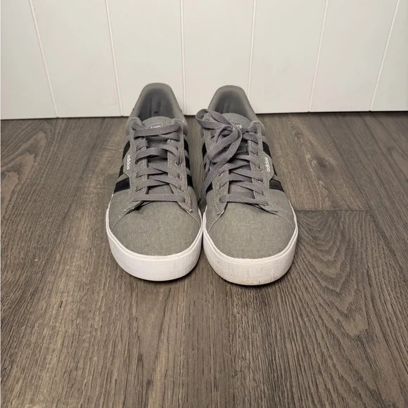 Adidas Classic Gray Sneakers with Black Stripes - Picture 2 of 7